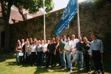 AFA-Mitglieder mit Flagge